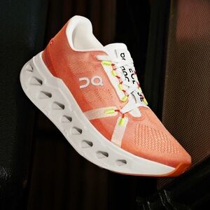 On Cloudeclipse Women’s Running Sneakers Orange Flame Ivory 8.5 NIB